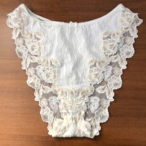 Lise Charmel Panty France Couture Embroidery.